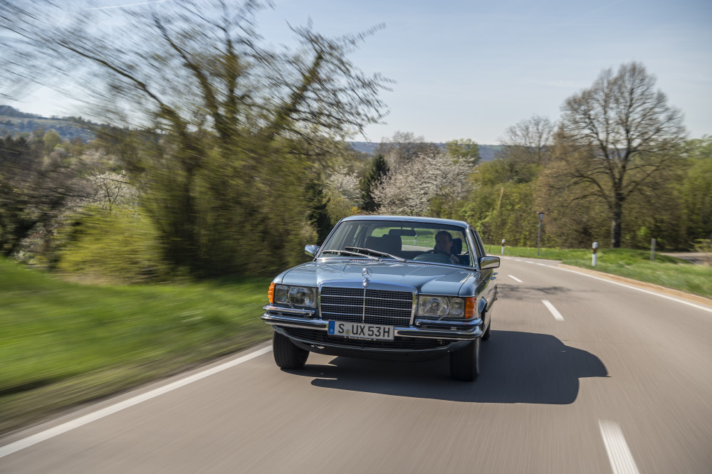 Mercedes-Benz 450 SEL 6.9